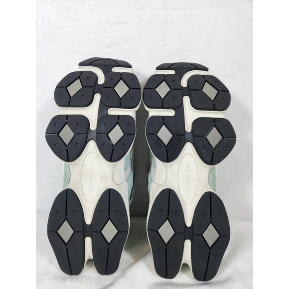 New Balance 9060 New Spruce Salt Marsh Green M 9.5 / W 11 U9060FG Sneakers - Picture 8 of 12